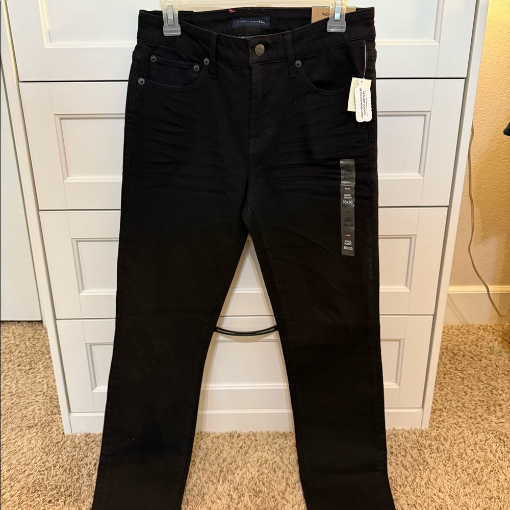 Black Aeropostale super skinny jeans 
New 
Size 30x30 #skinnyjeans